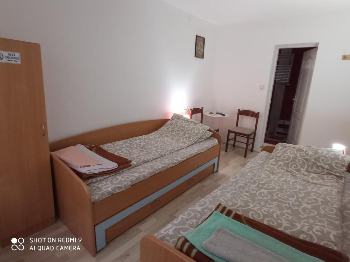 Guest House Vila Banjica Пирот Экстерьер фото