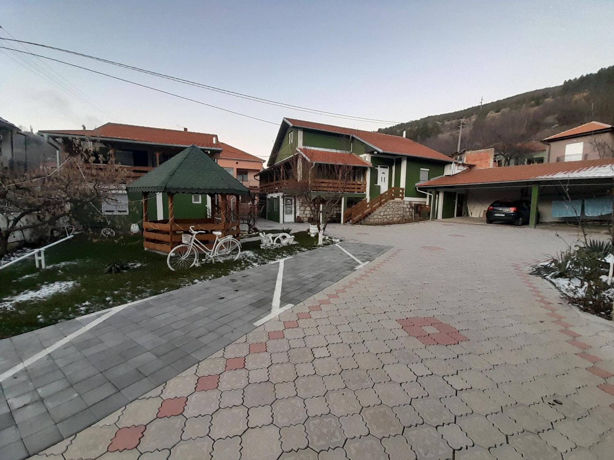 Guest House Vila Banjica Пирот Экстерьер фото